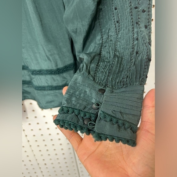 Sea New York Emerald Mock Neck Blouse - Picture 6 of 7